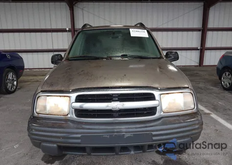 2003 Chevrolet Tracker from USA, damaged, VIN 2CNBJ13C236916235